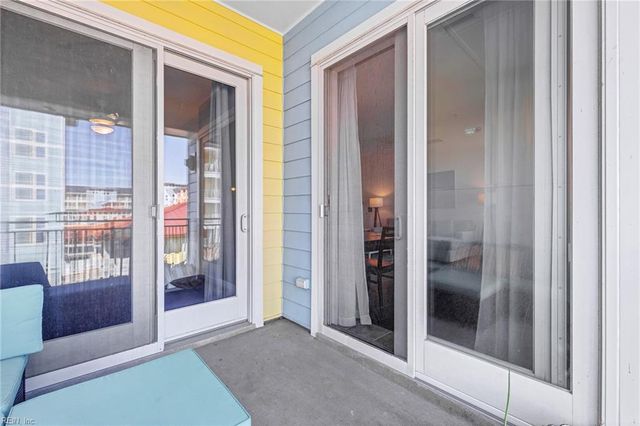 3738 Sandpiper Rd Apt 218B, Virginia Beach, VA 23456