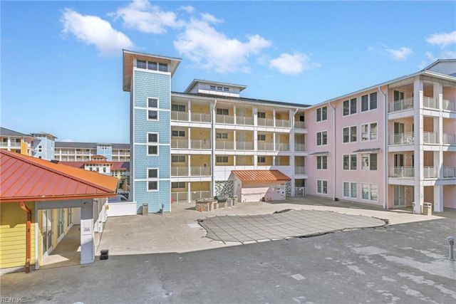 3738 Sandpiper Rd Apt 218B, Virginia Beach, VA 23456