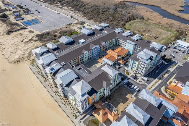 3738 Sandpiper Rd Apt 218B, Virginia Beach, VA 23456