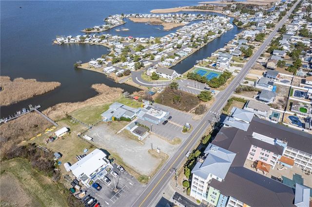 3738 Sandpiper Rd Apt 218B, Virginia Beach, VA 23456