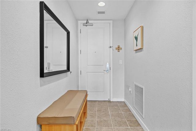 3738 Sandpiper Rd Apt 218B, Virginia Beach, VA 23456