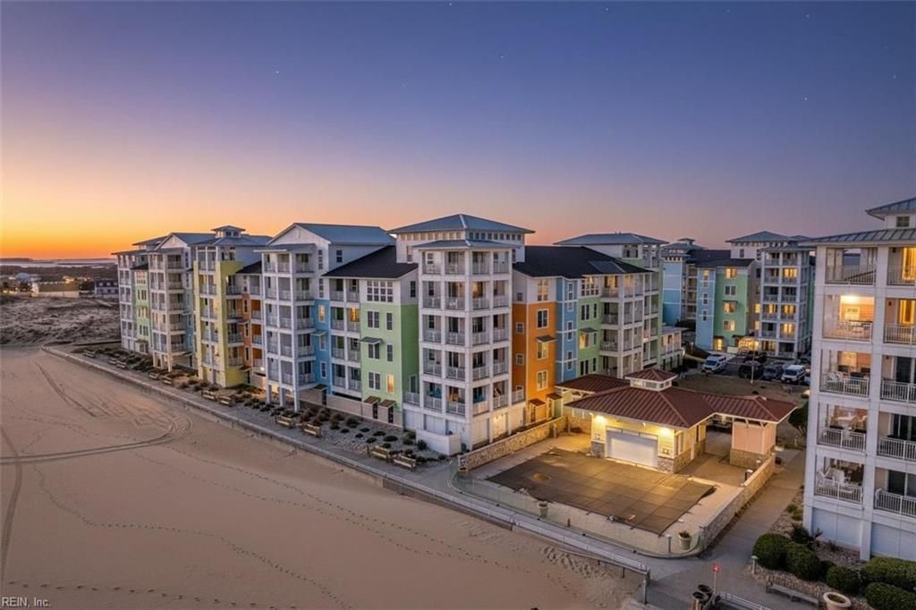 3738 Sandpiper Rd Apt 218B, Virginia Beach, VA 23456