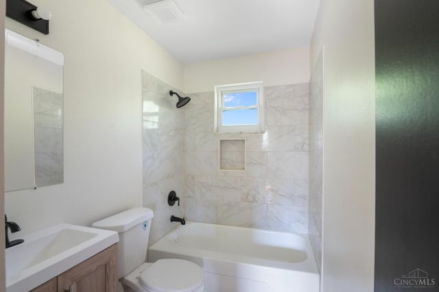 8784 Pippin Road, Colerain Twp, OH 45251