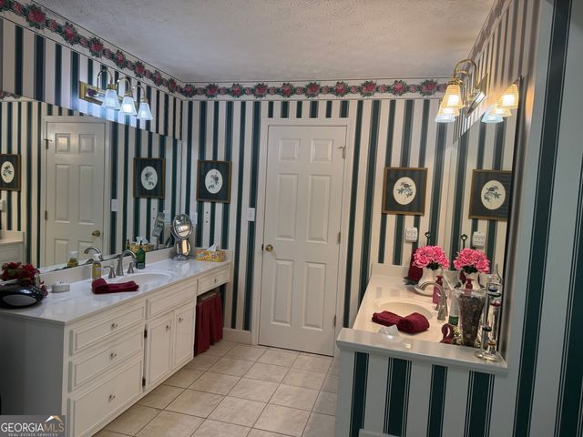 155 Thistle Lane, Fayetteville, GA 30215
