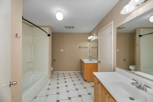 2317 Jenson Circle, Fort Worth, TX 76112