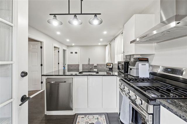 47 Andover Street, North Providence, RI 02904