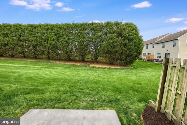 204 COUNTRY RIDGE DR, Red Lion, PA 17356