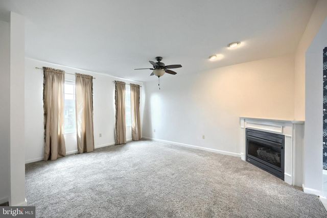 204 COUNTRY RIDGE DR, Red Lion, PA 17356