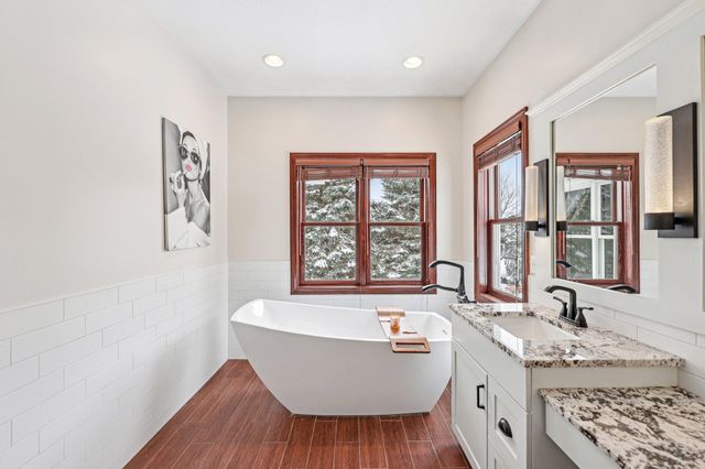 15837 Drawstone Trail, Apple Valley, MN 55124