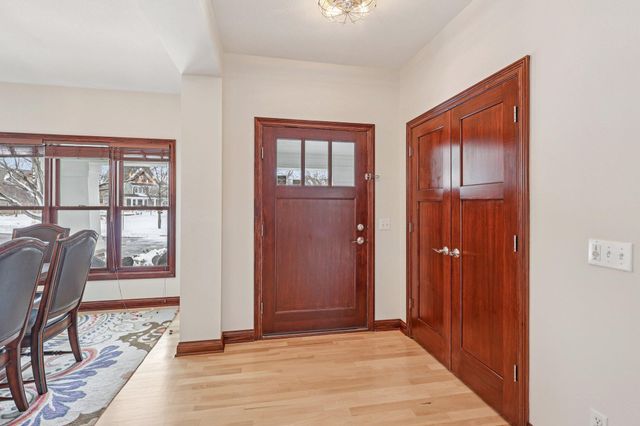 15837 Drawstone Trail, Apple Valley, MN 55124