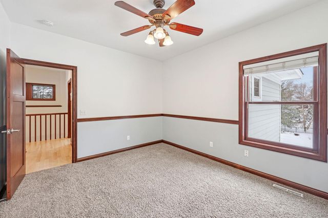 15837 Drawstone Trail, Apple Valley, MN 55124