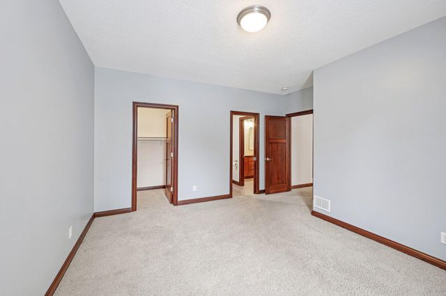 15837 Drawstone Trail, Apple Valley, MN 55124