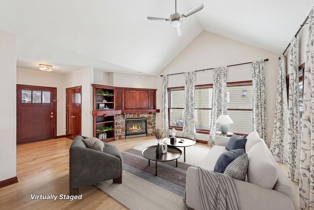 15837 Drawstone Trail, Apple Valley, MN 55124