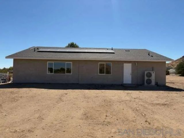 40063 176Th ST, Lake Los Angeles, CA 93591