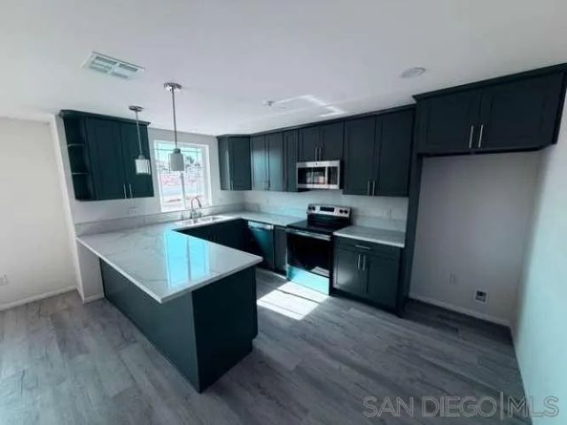 40063 176Th ST, Lake Los Angeles, CA 93591