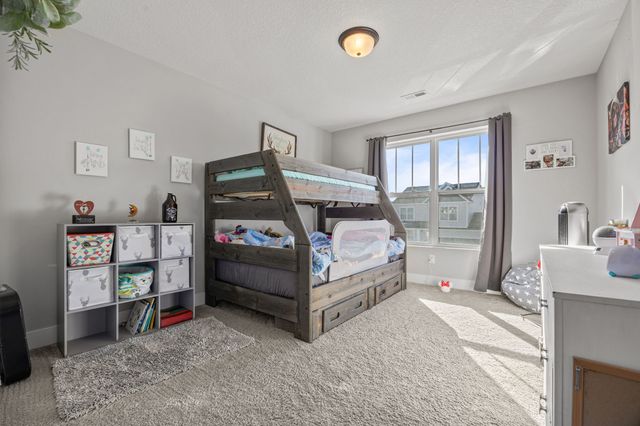 3409 Hawthorn Drive SW, Bondurant, IA 50035