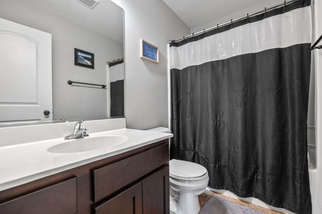 3409 Hawthorn Drive SW, Bondurant, IA 50035