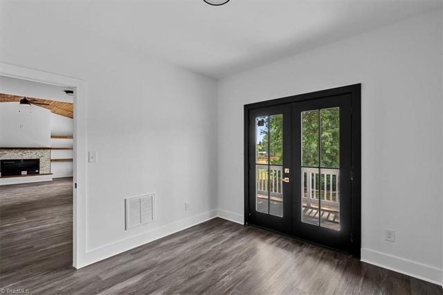 7905 Walkover Drive, Greensboro, NC 27455