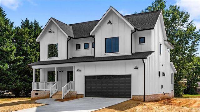 7905 Walkover Drive, Greensboro, NC 27455