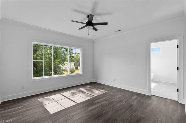 7905 Walkover Drive, Greensboro, NC 27455