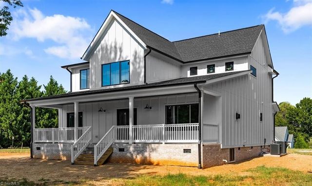 7905 Walkover Drive, Greensboro, NC 27455