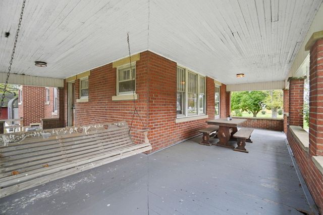 525 Gender Road, Canal Winchester, OH 43110