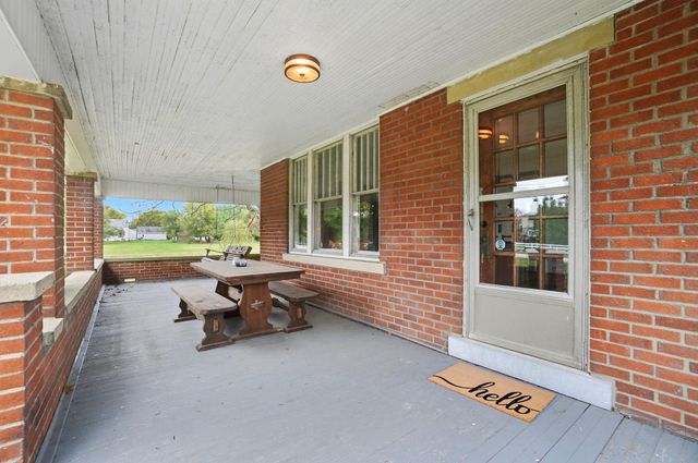 525 Gender Road, Canal Winchester, OH 43110