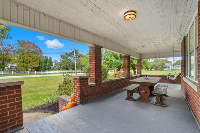 525 Gender Road, Canal Winchester, OH 43110