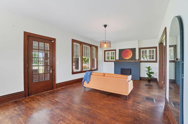 525 Gender Road, Canal Winchester, OH 43110