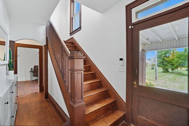 525 Gender Road, Canal Winchester, OH 43110