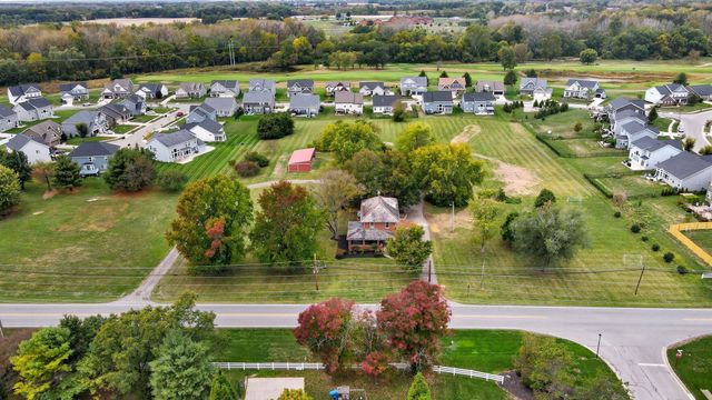 525 Gender Road, Canal Winchester, OH 43110