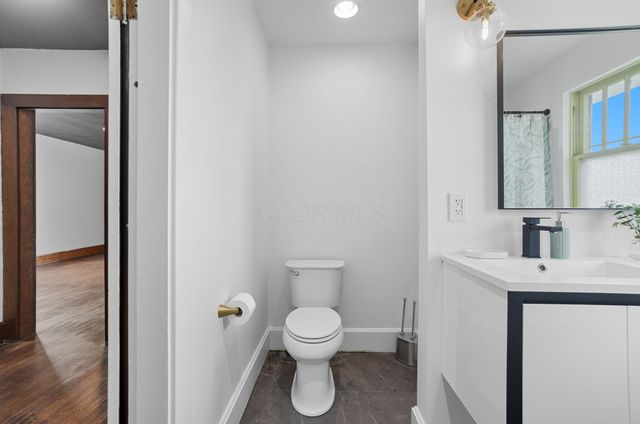 525 Gender Road, Canal Winchester, OH 43110