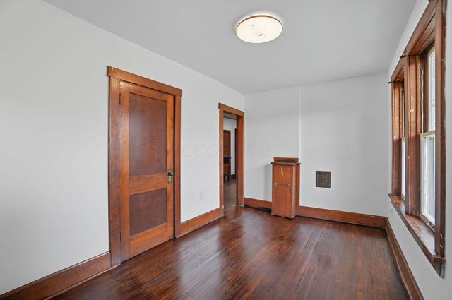 525 Gender Road, Canal Winchester, OH 43110