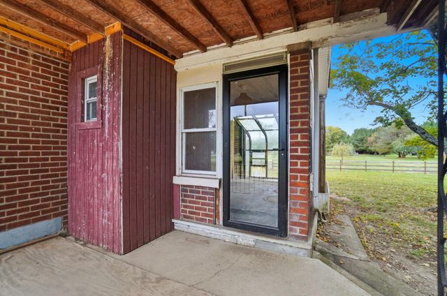 525 Gender Road, Canal Winchester, OH 43110