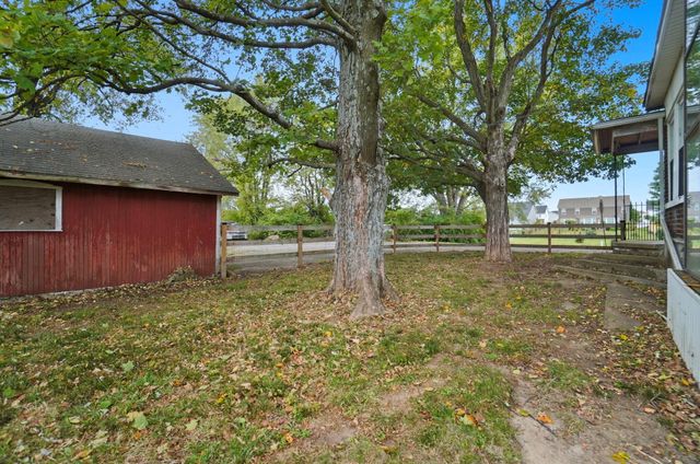 525 Gender Road, Canal Winchester, OH 43110