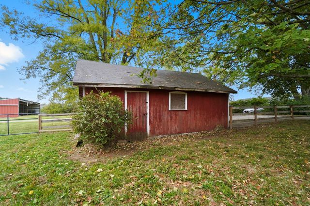 525 Gender Road, Canal Winchester, OH 43110