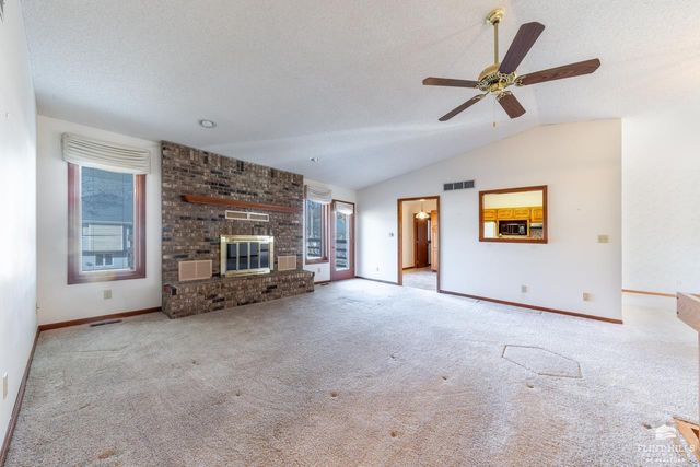 2113 Hillview Drive, Manhattan, KS 66502