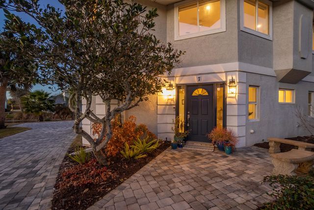 7 Sabor De Sal Rd, St Augustine, FL 32080