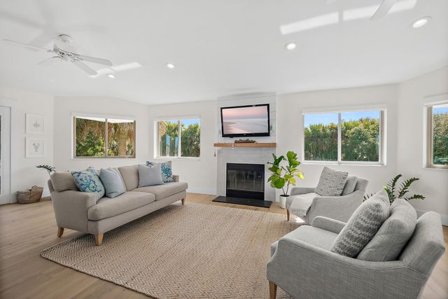 7 Sabor De Sal Rd, St Augustine, FL 32080