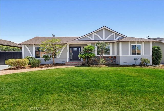 1532 E Old Badillo, Covina, CA 91724