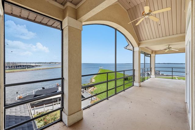3822 Walden Estates Drive, Montgomery, TX 77356