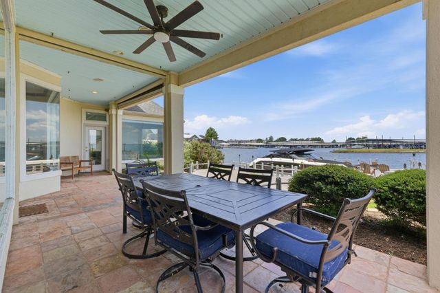 3822 Walden Estates Drive, Montgomery, TX 77356