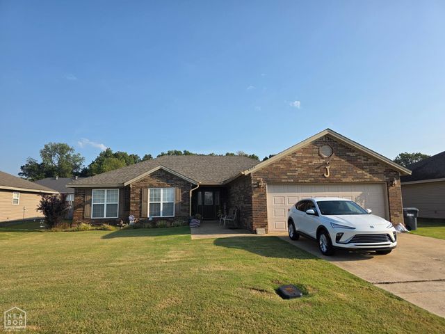 6024 Whitecliff Drive, Jonesboro, AR 72405
