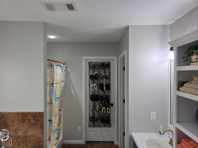 6024 Whitecliff Drive, Jonesboro, AR 72405