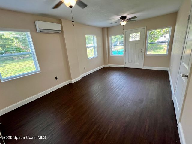 175 NW Valencia Road, Melbourne, FL 32904