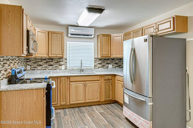 175 NW Valencia Road, Melbourne, FL 32904