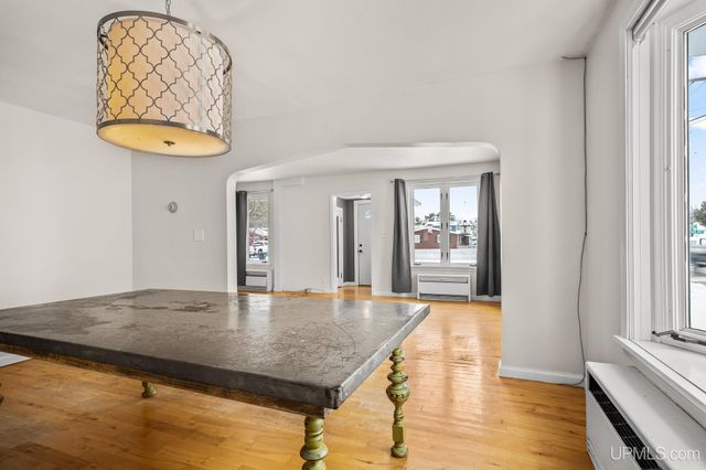 324 Michigan Avenue, Gladstone, MI 49837