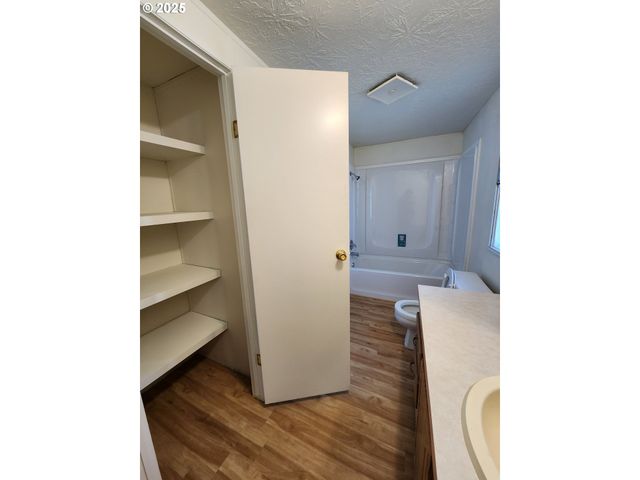 1500 GABRIELA Ct, Salem, OR 97301