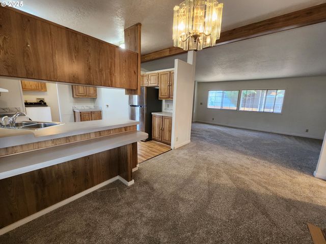 1500 GABRIELA Ct, Salem, OR 97301