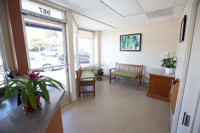 987 Laurel Street, San Carlos, CA 94070